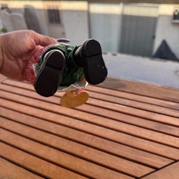 Possible Dreams Clothtique Santa Claus Figurine Holding Painting Palette & Brush - Picture 6 of 6